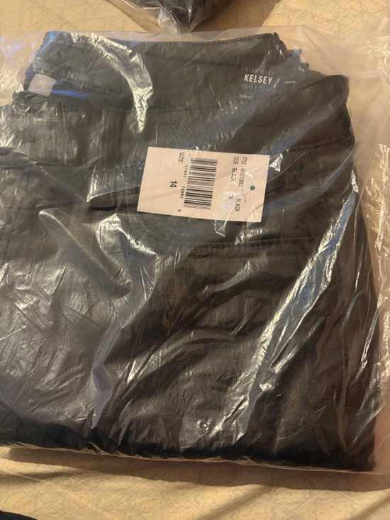 KUT Kelsey High Rise Ankle Flare - Picture 4 of 4